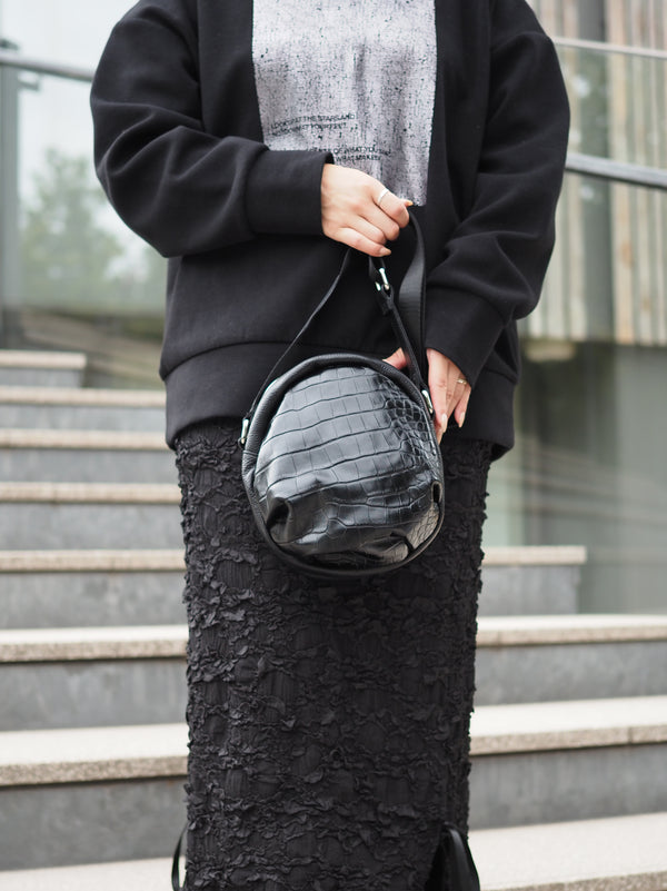 【40%OFF】ショルダー AWN-1605 (090909) ブラック【2025 BLACK FRIDAY SALE】