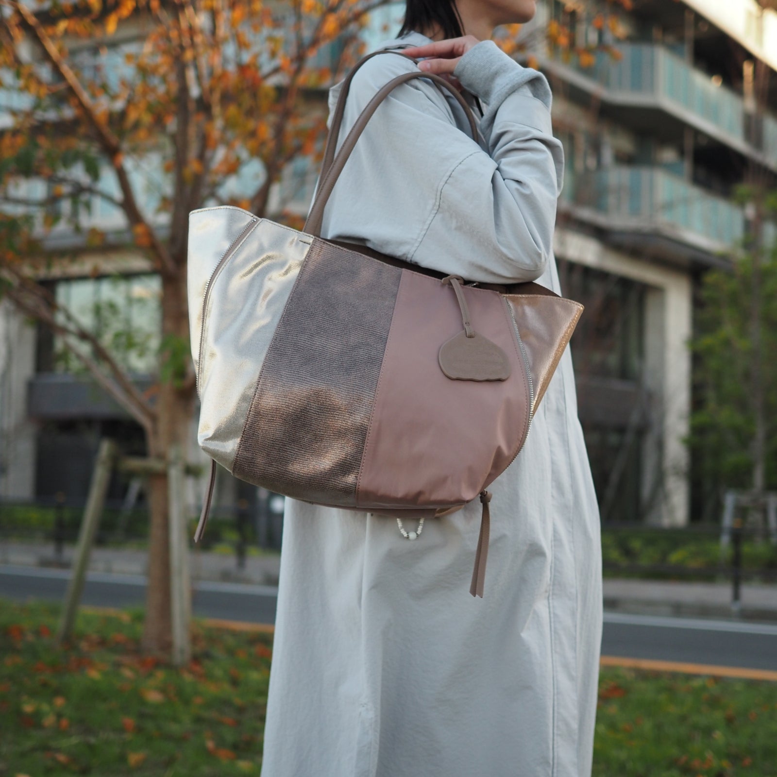 大人気トートバッグ(Lサイズ) GLS-0347A(811036) シャンパンゴールド
