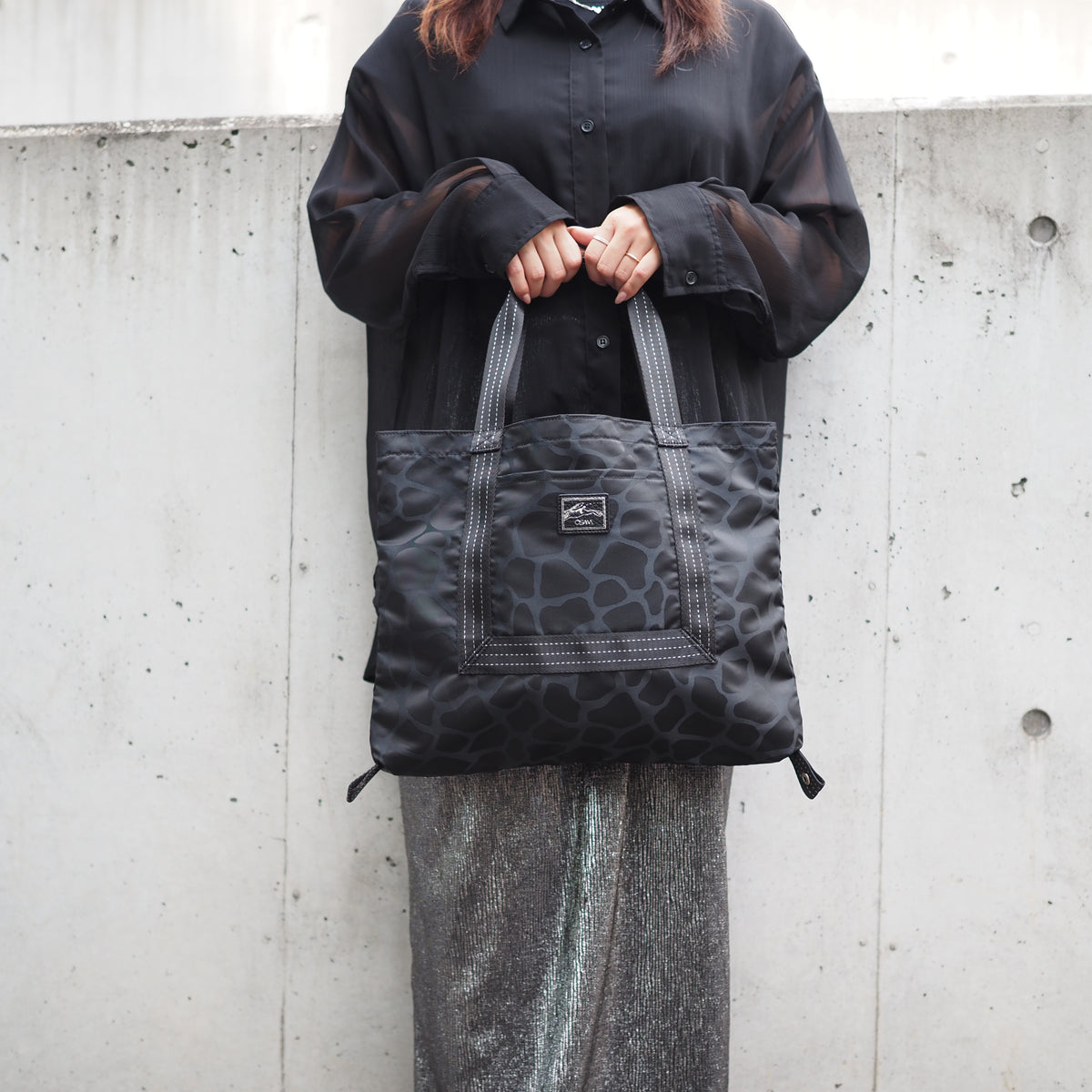 OSAM オサム　本革ハンドバッグ　美品 OSAM オサム 本革ハンドバッグ 美品 レディース