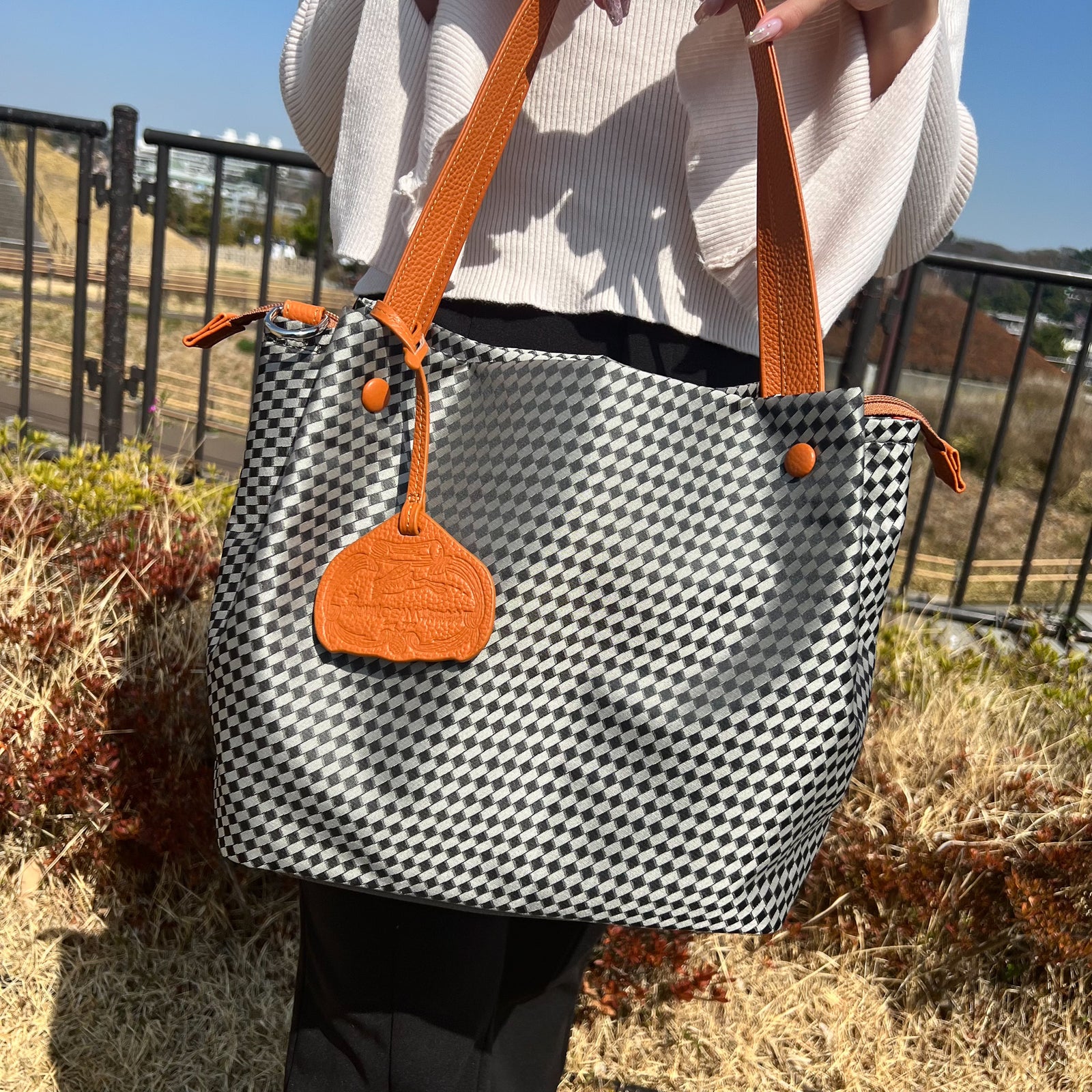 ニ*タ様 ラウンドトートバッグ＊コヤンイサムチョン コヤンイサムチョン - トートバッグの人気通販 | minne byGMO