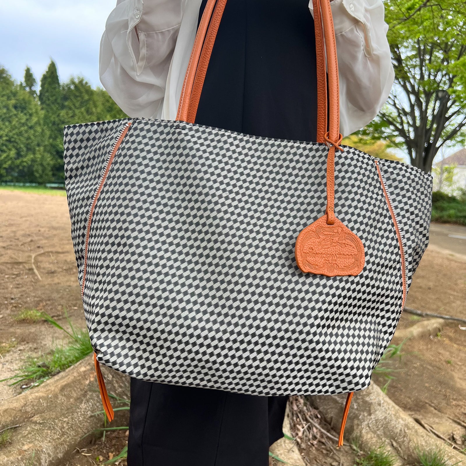 コヤンイサムチョン トートバッグ 雪の結晶 バンビファー 帆布